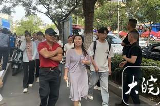 15分钟直红下场，胡梅尔斯致歉：输球是我的责任